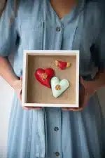 Cuadro Dúo Latido de Amor: Dos Corazones, El Ritmo Inmutable del Vínculo
