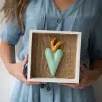Cuadro de Condolencias Decorativo: Corazón de Papel Maché